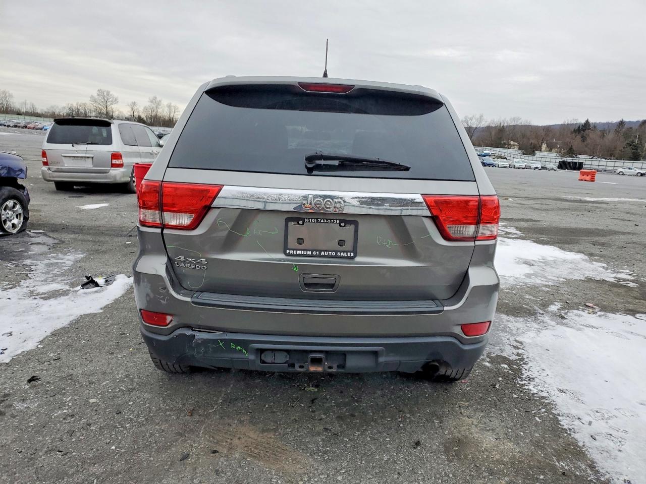 2012 JEEP GRAND CHEROKEE LAREDO photo 6