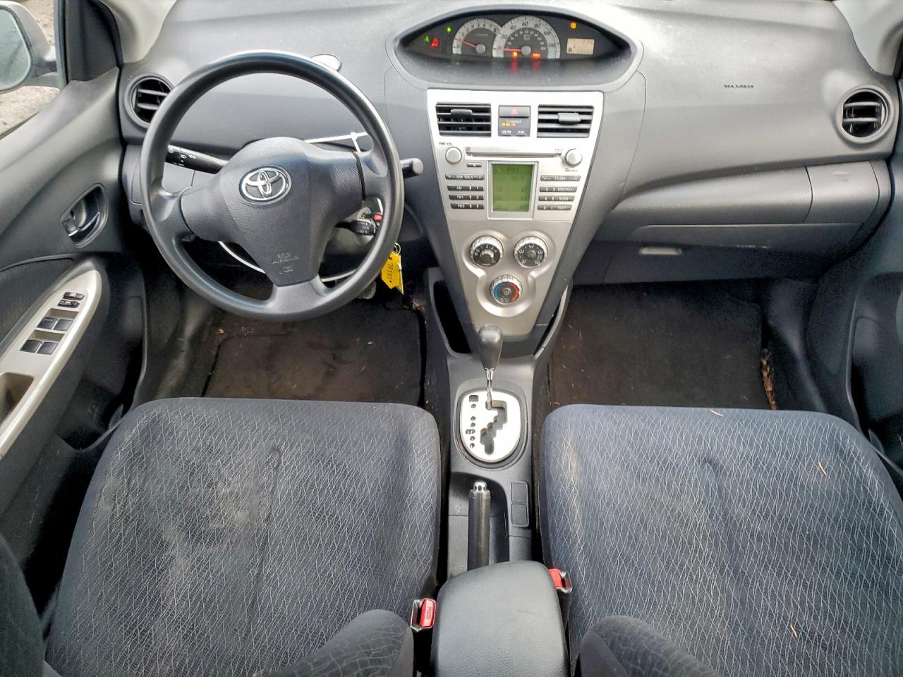 2008 TOYOTA YARIS photo 8