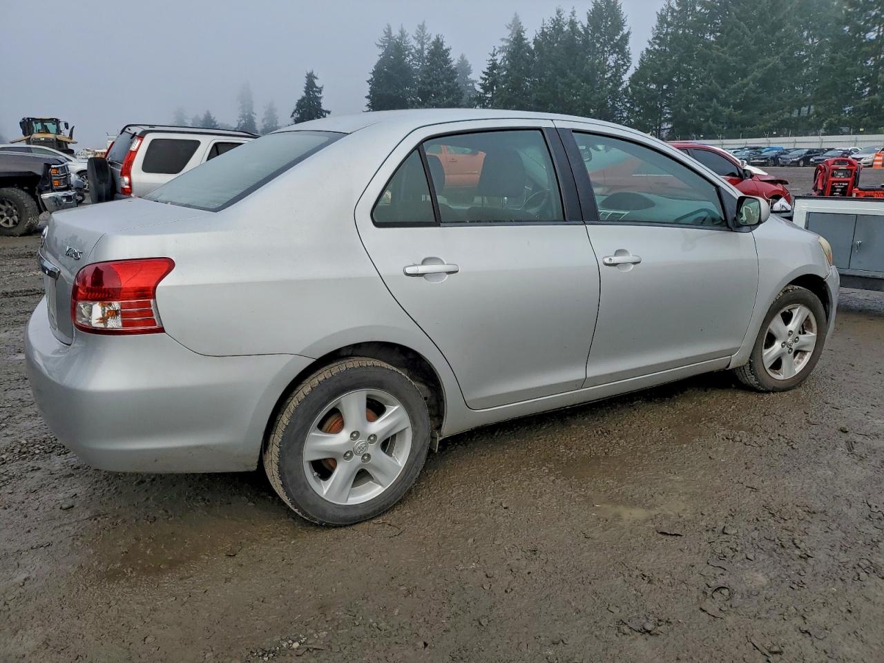 2008 TOYOTA YARIS photo 3
