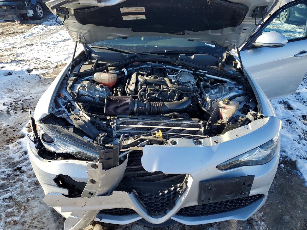 2018 ALFA ROMEO GIULIA TI Q4 photo 11