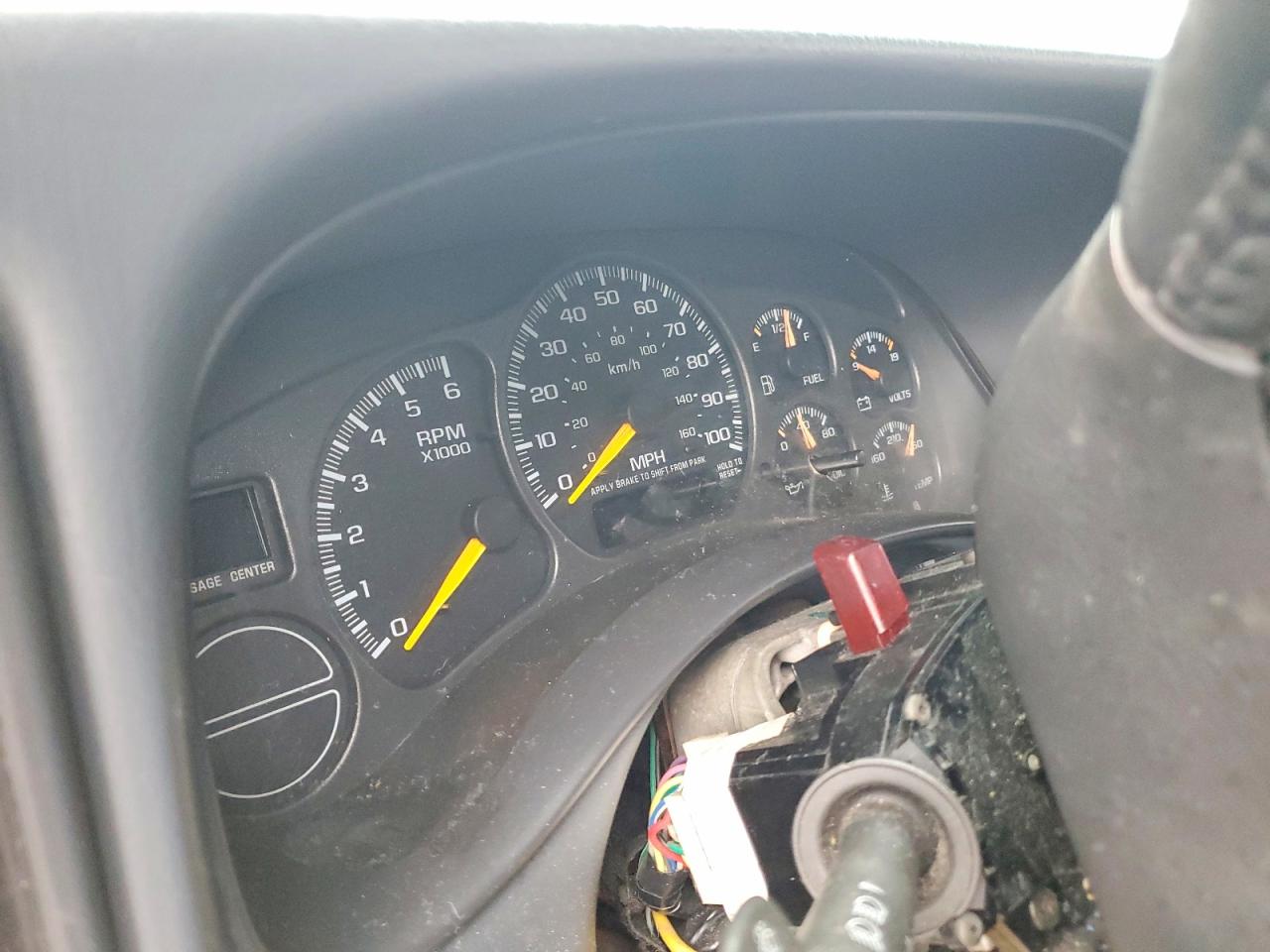 2001 CHEVROLET TAHOE C1500 photo 9