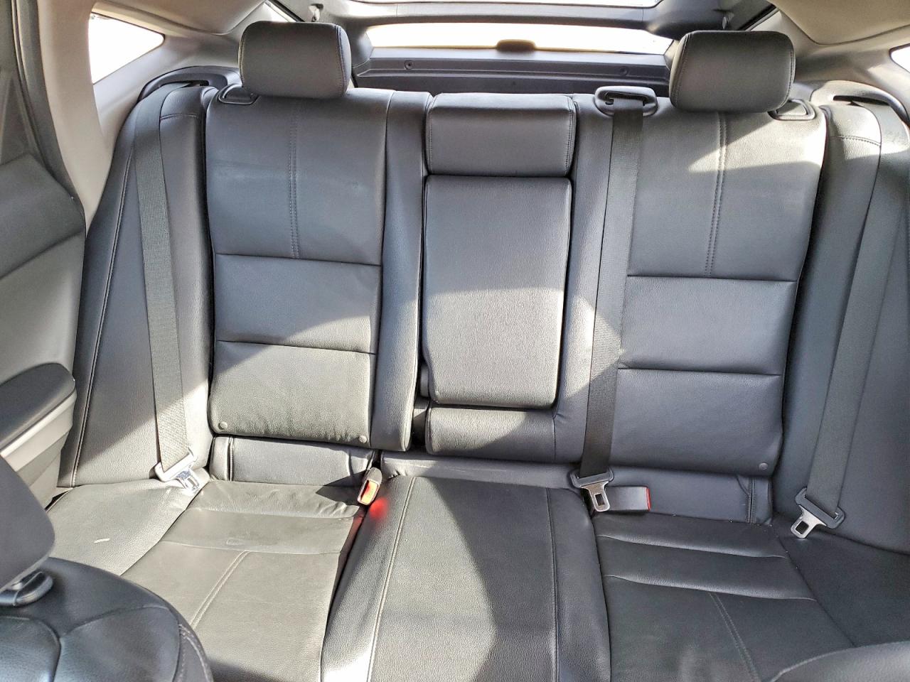 2015 HONDA CROSSTOUR EXL photo 10