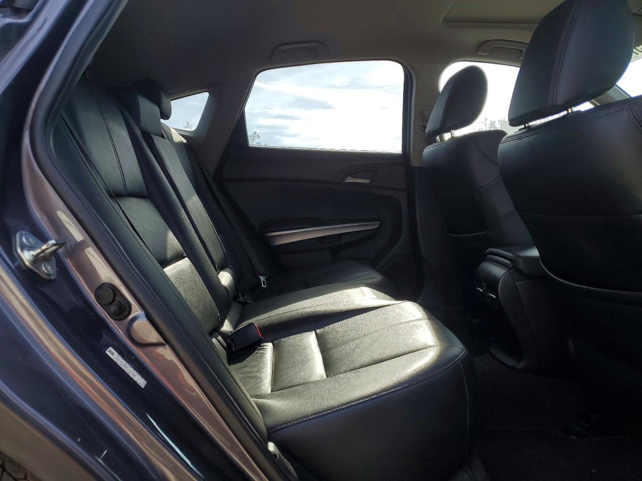 2015 HONDA CROSSTOUR EXL photo 11