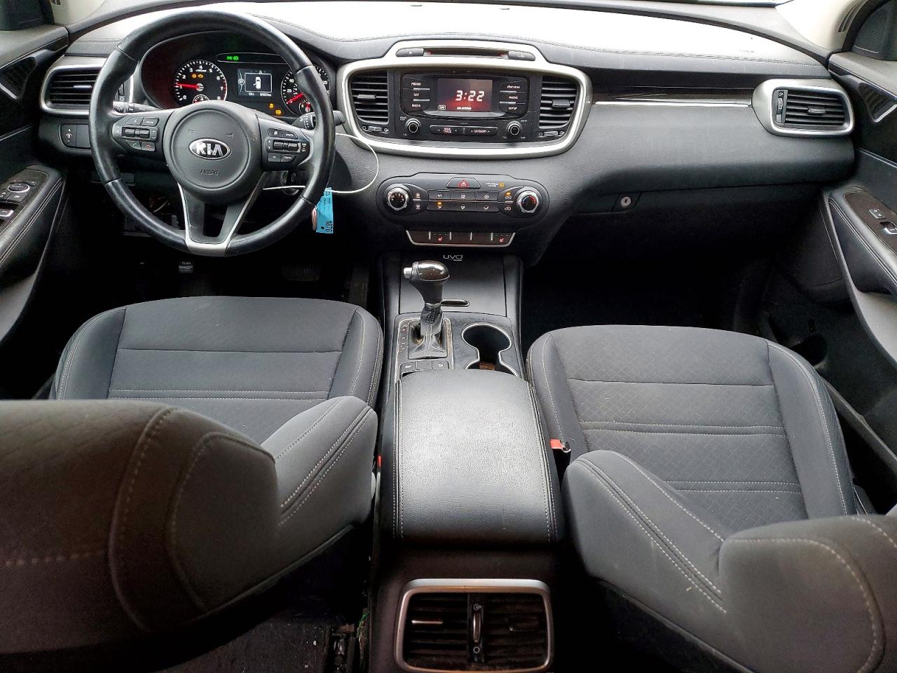 2016 KIA SORENTO LX photo 8