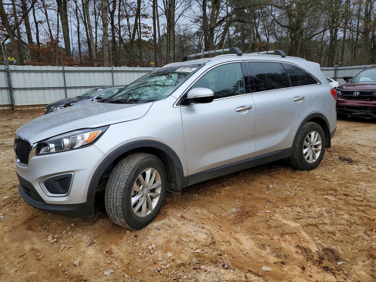 2016 KIA SORENTO