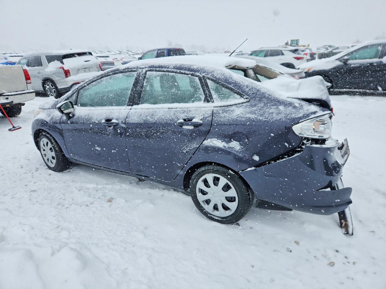 2012 FORD FIESTA S photo 2