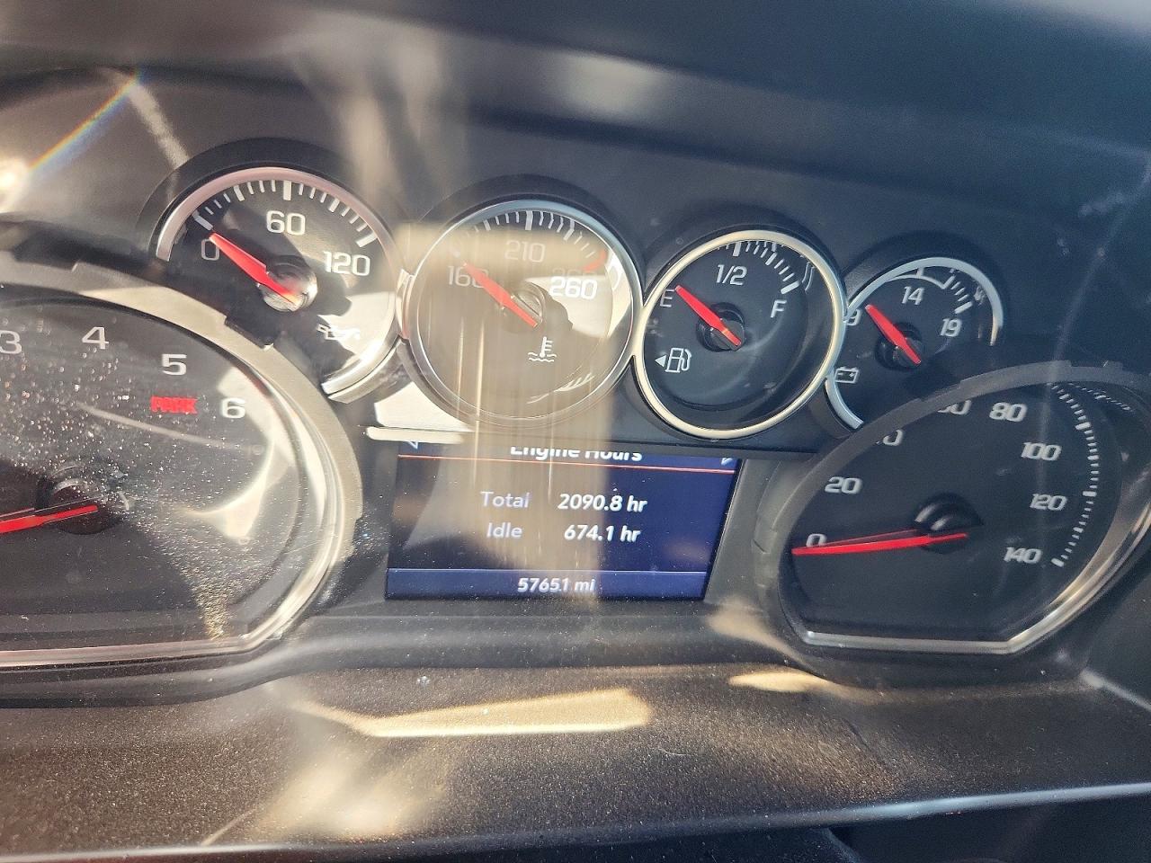 2020 CHEVROLET SILVERADO C1500 RST photo 9