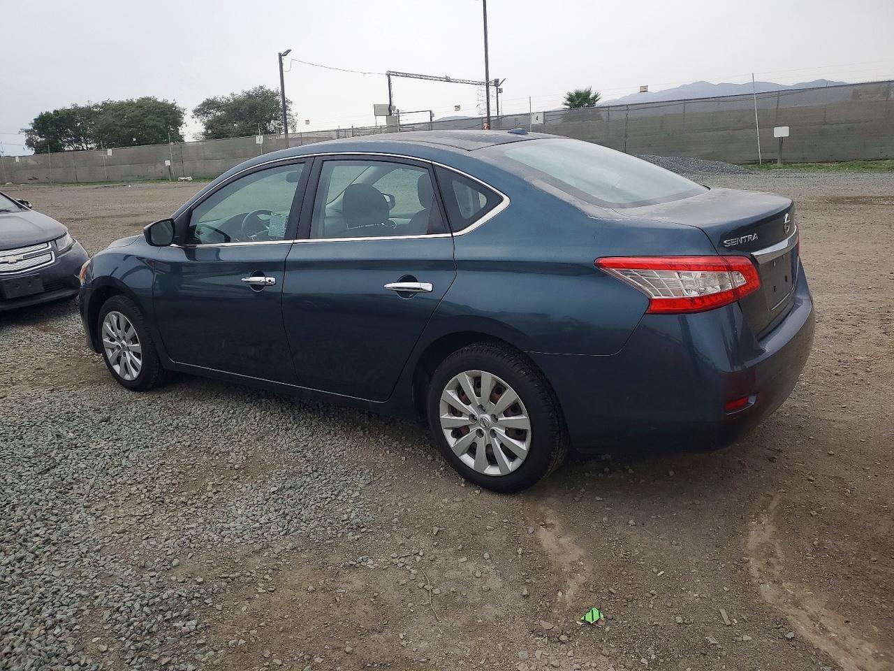2015 NISSAN SENTRA S photo 2