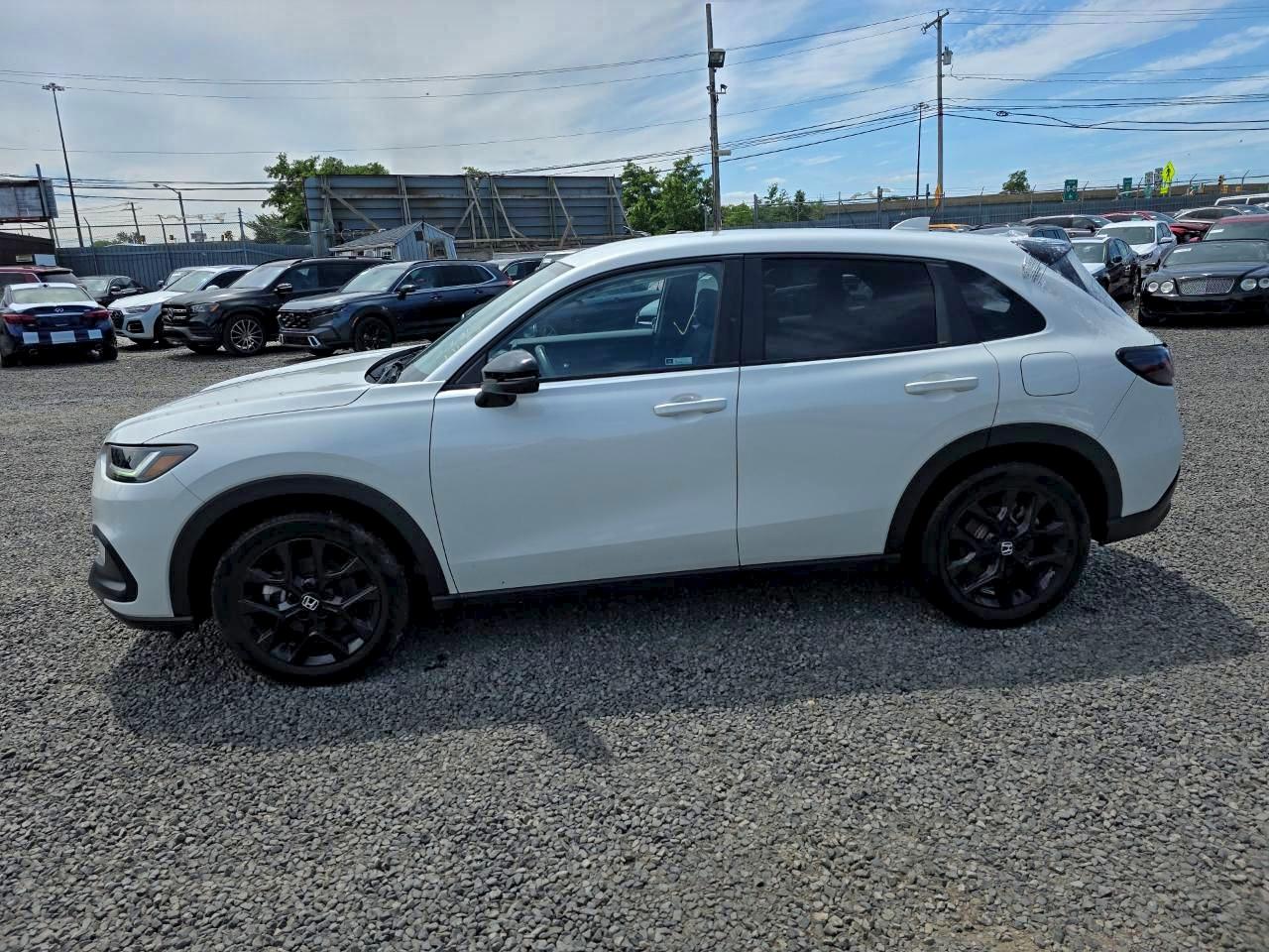 2024 HONDA HR-V SPORT photo 13