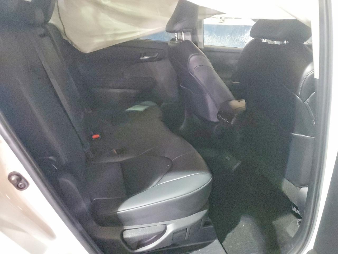 2024 TOYOTA HIGHLANDER LE photo 11