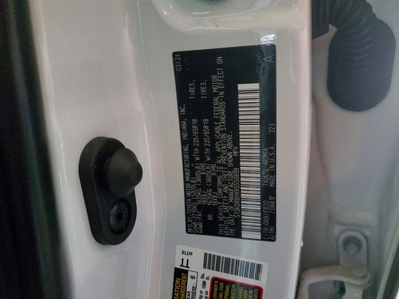 2024 TOYOTA HIGHLANDER LE photo 13
