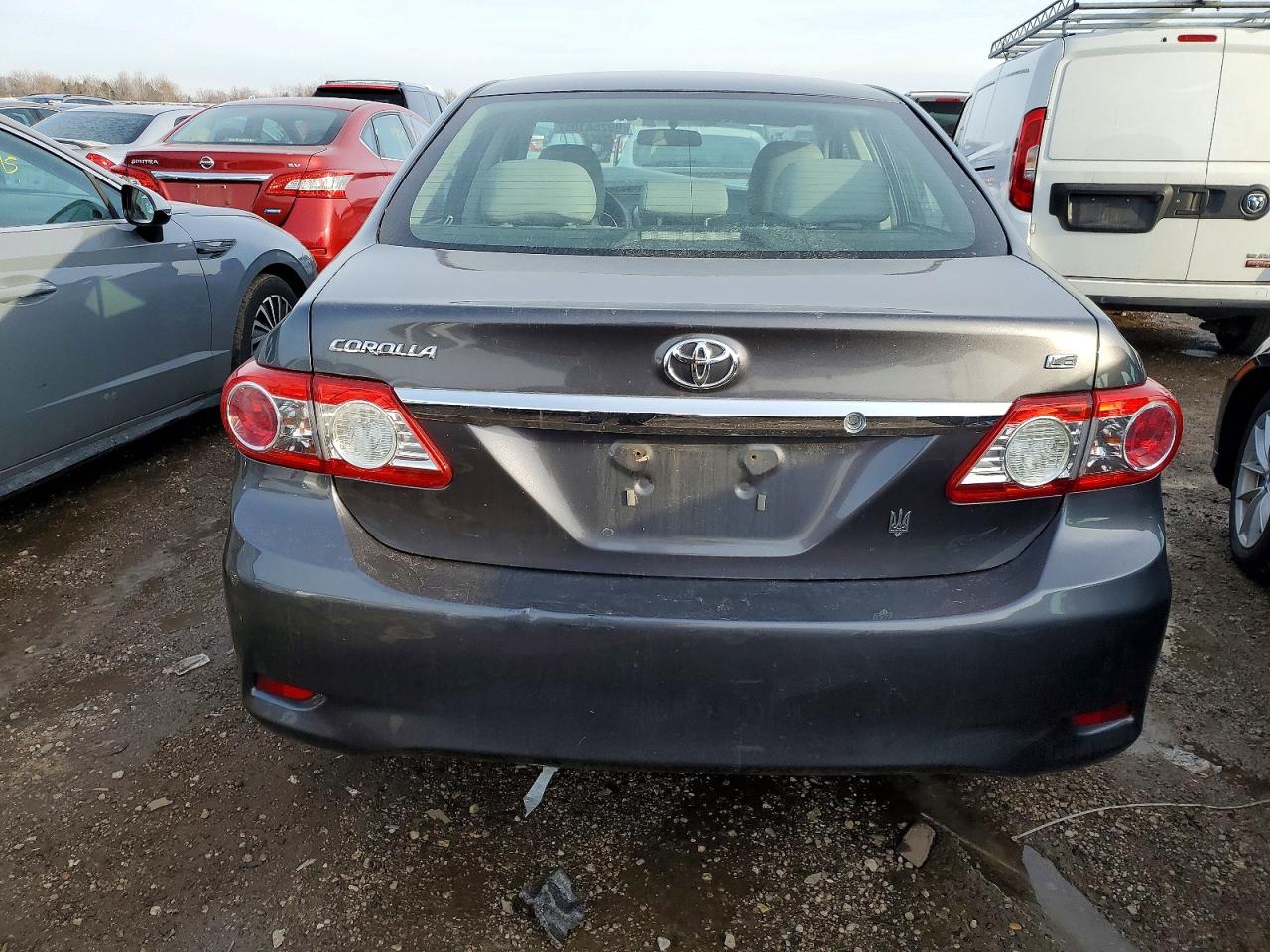 2013 TOYOTA COROLLA BASE photo 6