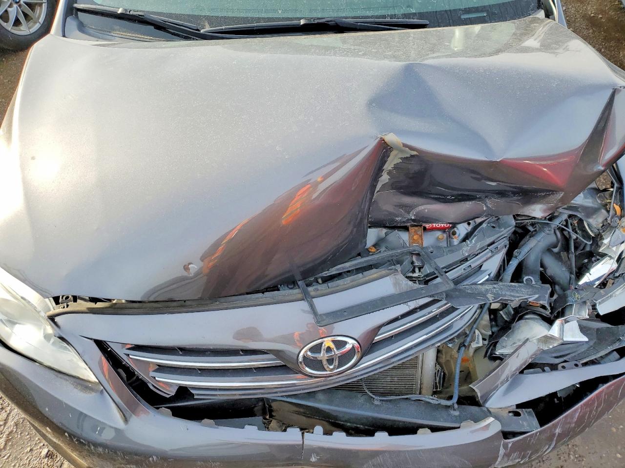 2013 TOYOTA COROLLA BASE photo 11