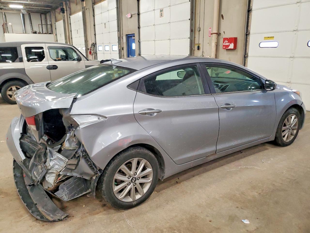 2015 HYUNDAI ELANTRA SE photo 5