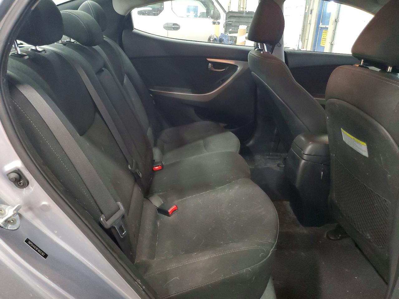 2015 HYUNDAI ELANTRA SE photo 19
