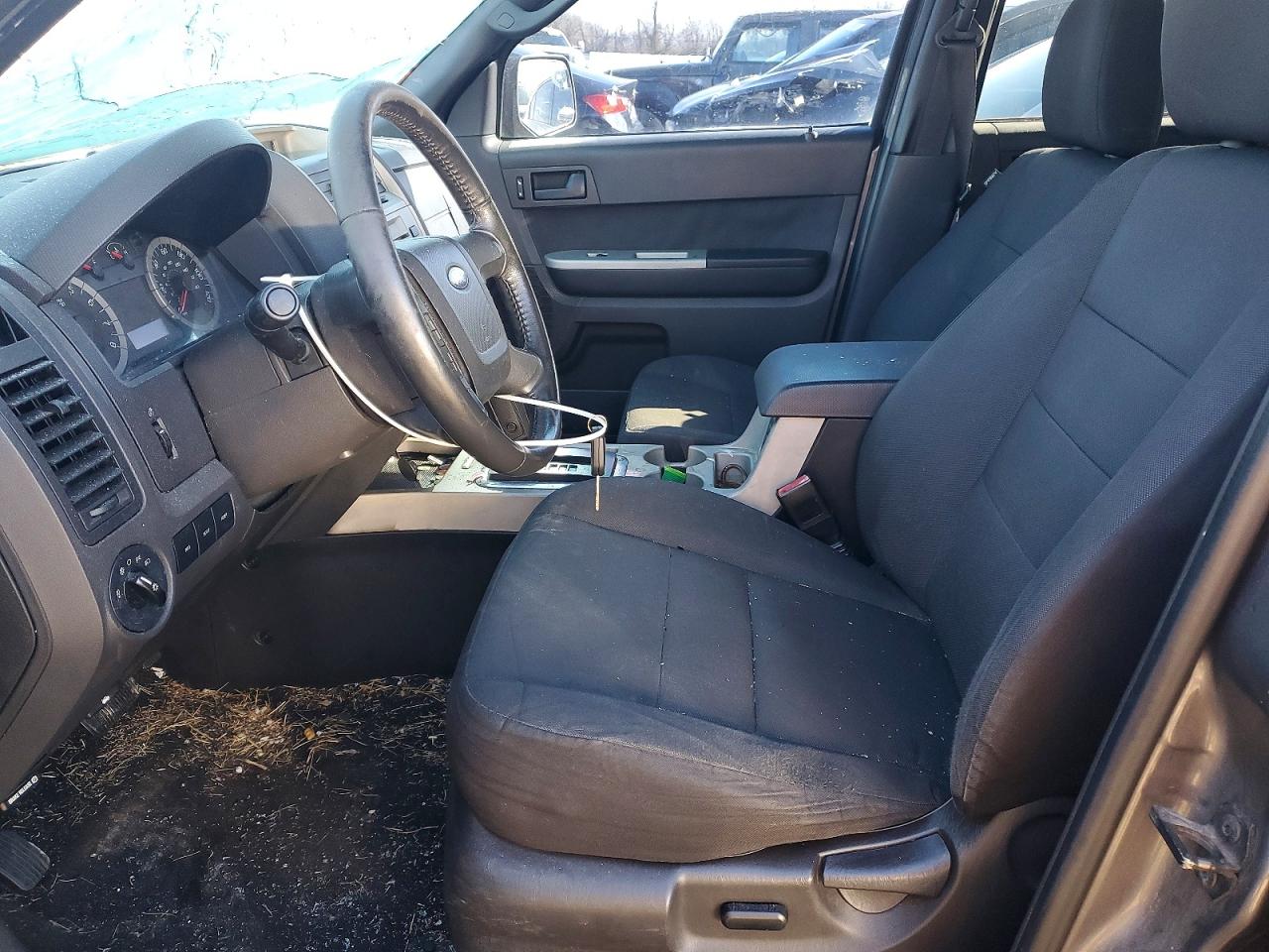 2012 FORD ESCAPE XLT photo 7