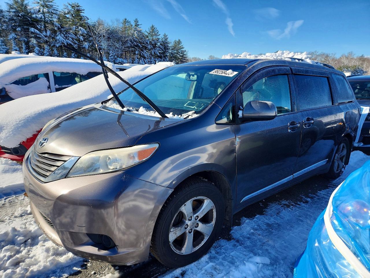 2017 TOYOTA SIENNA