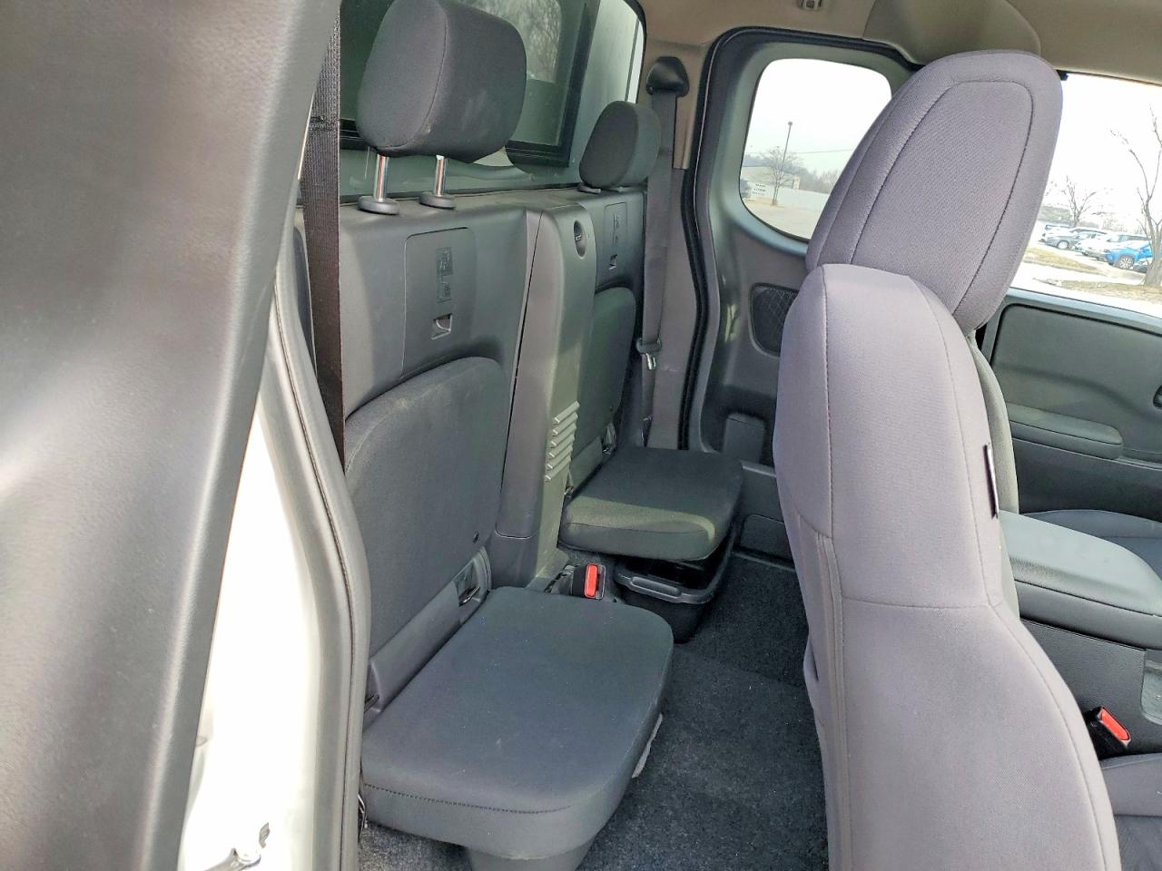 2024 NISSAN FRONTIER S photo 10