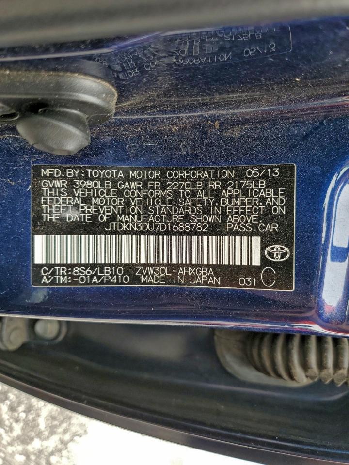 2013 TOYOTA PRIUS photo 12