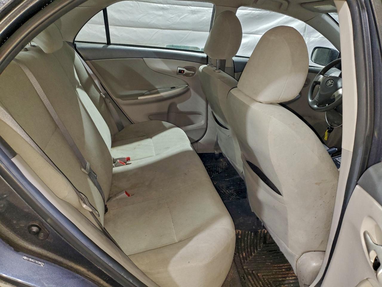 2010 TOYOTA COROLLA BASE photo 28