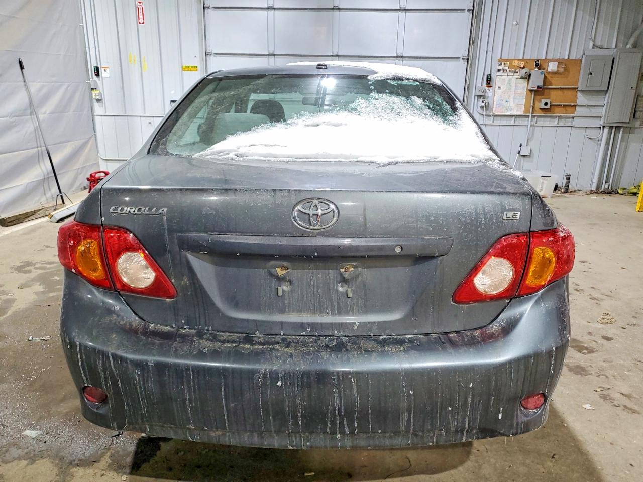 2010 TOYOTA COROLLA BASE photo 16