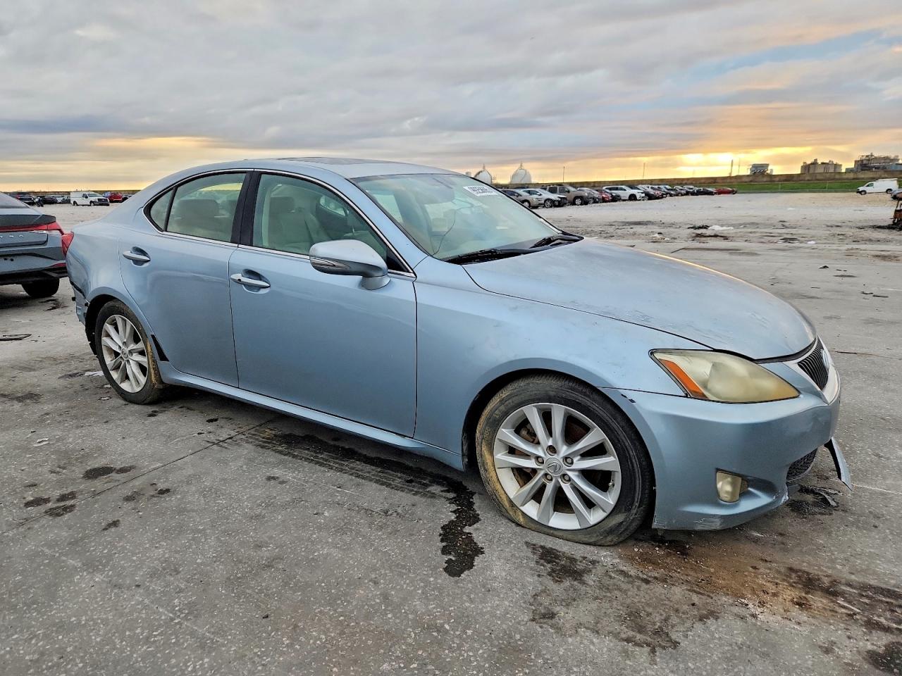 2010 LEXUS IS 250 photo 10