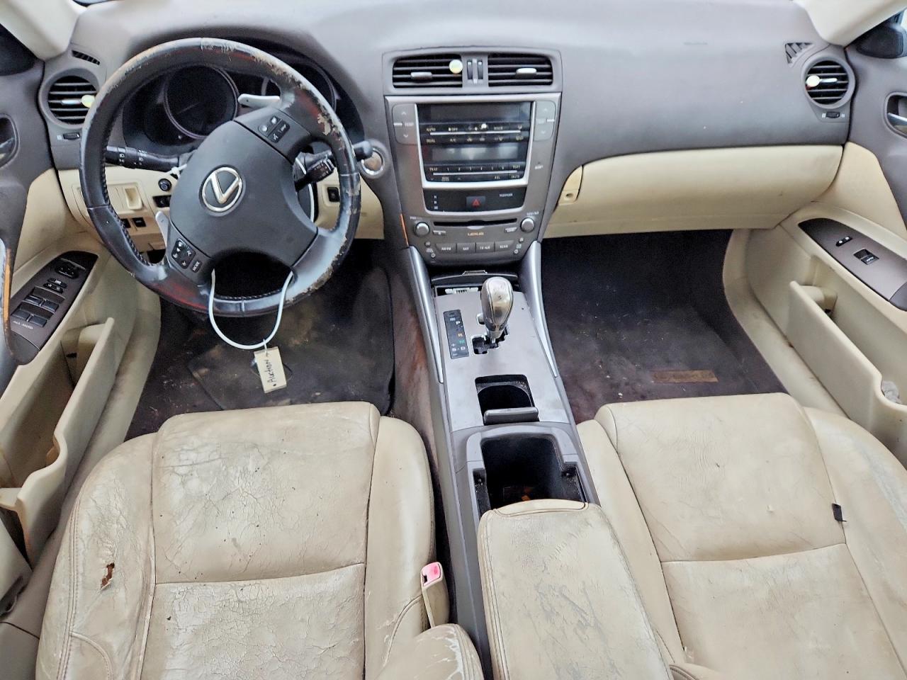 2010 LEXUS IS 250 photo 22