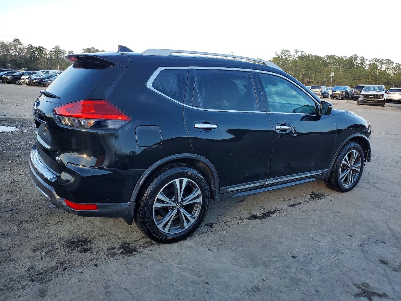 2017 NISSAN ROGUE S photo 5
