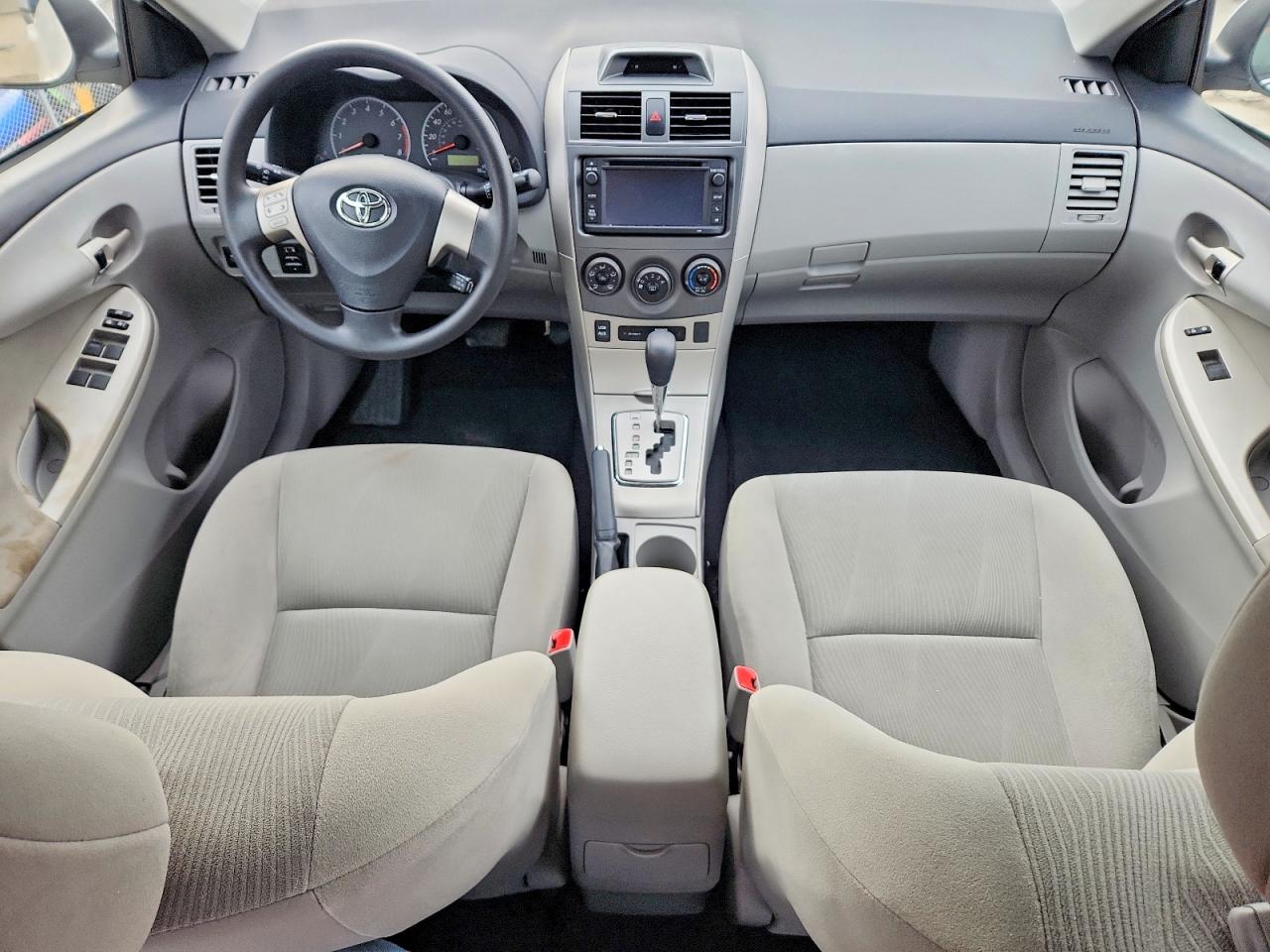 2013 TOYOTA COROLLA BASE photo 8
