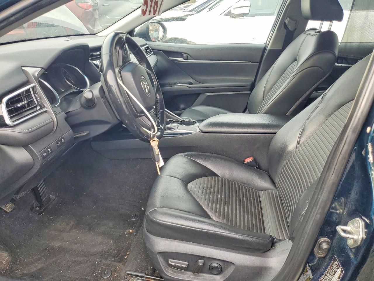 2018 TOYOTA CAMRY L photo 7