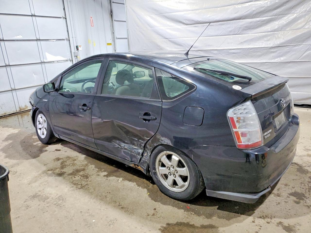 2007 TOYOTA PRIUS photo 2