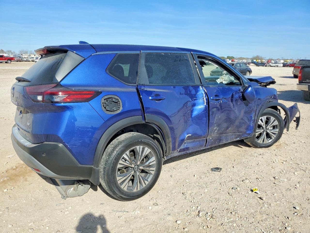 2023 NISSAN ROGUE SV photo 3