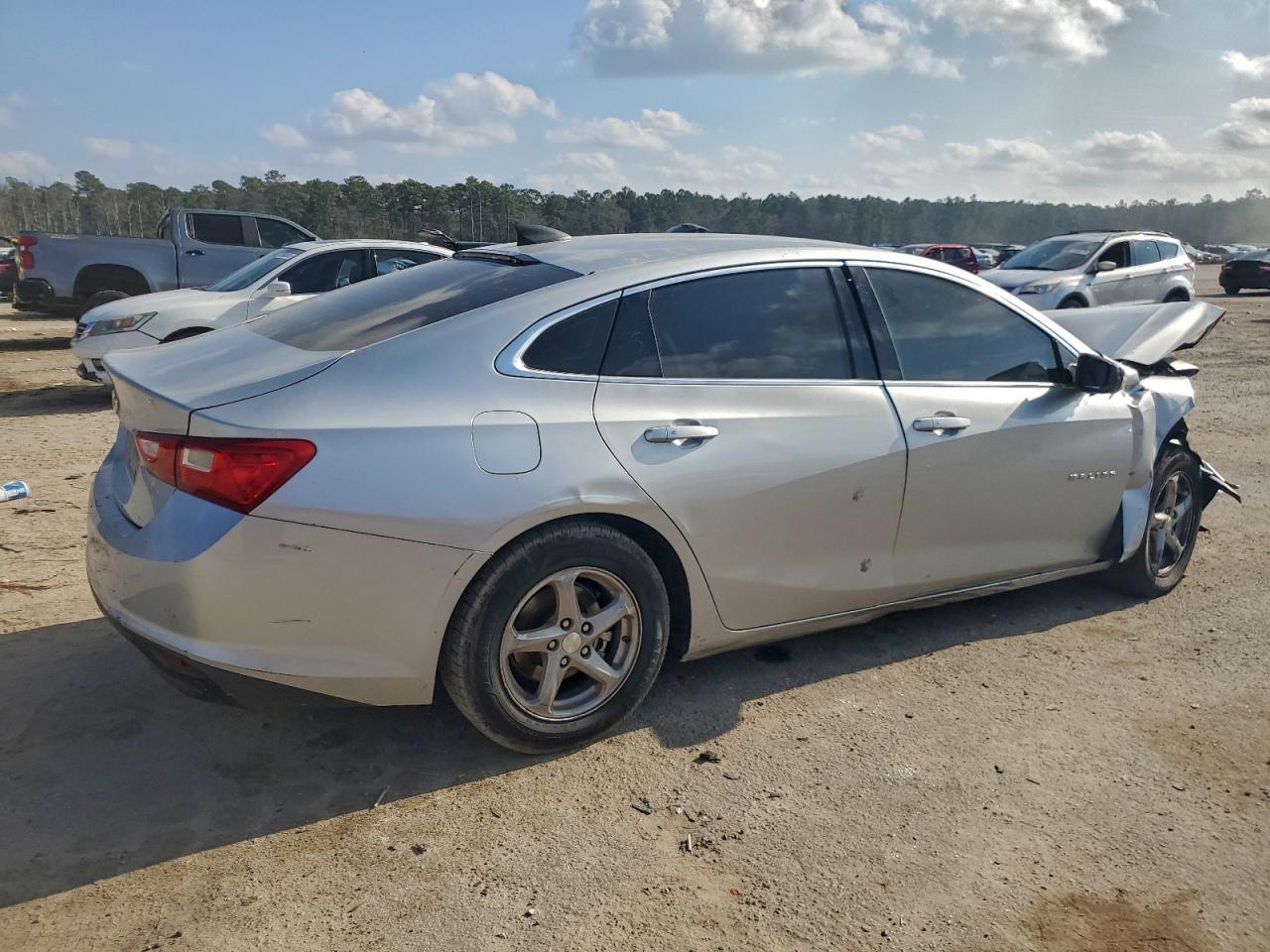 2018 CHEVROLET MALIBU LS photo 5