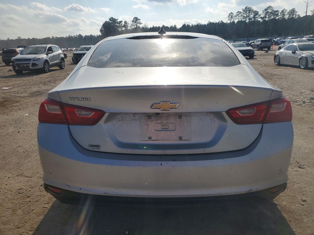 2018 CHEVROLET MALIBU LS photo 11