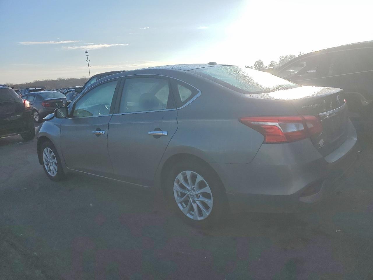 2018 NISSAN SENTRA S photo 2