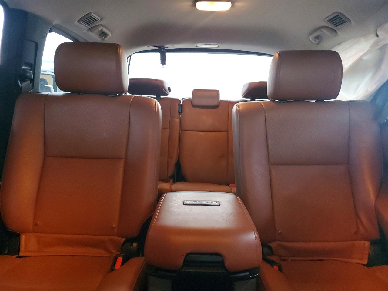 2018 TOYOTA SEQUOIA PLATINUM photo 10