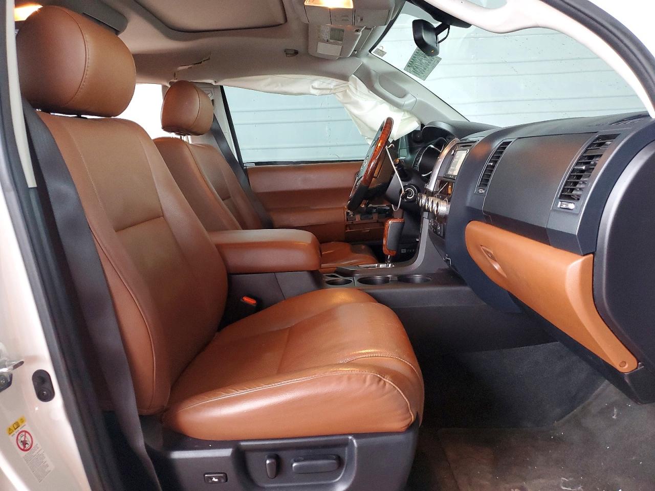 2018 TOYOTA SEQUOIA PLATINUM photo 7