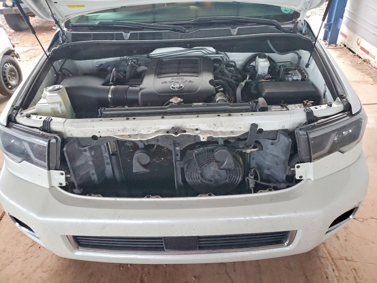 2018 TOYOTA SEQUOIA PLATINUM photo 12