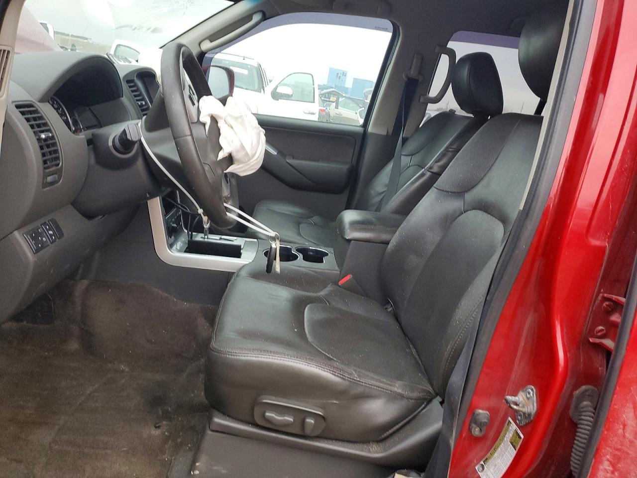 2011 NISSAN PATHFINDER S photo 7