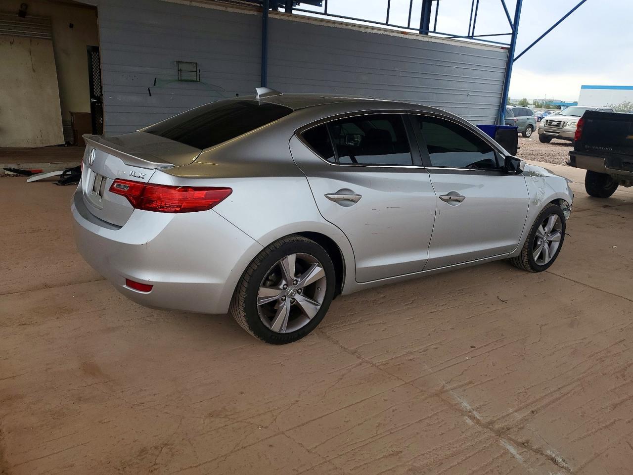 2015 ACURA ILX 20 TECH photo 3