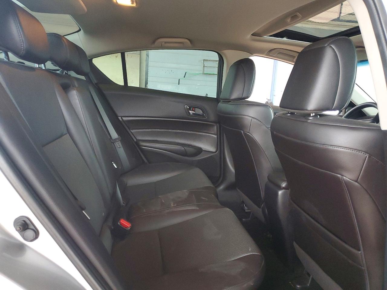 2015 ACURA ILX 20 TECH photo 10