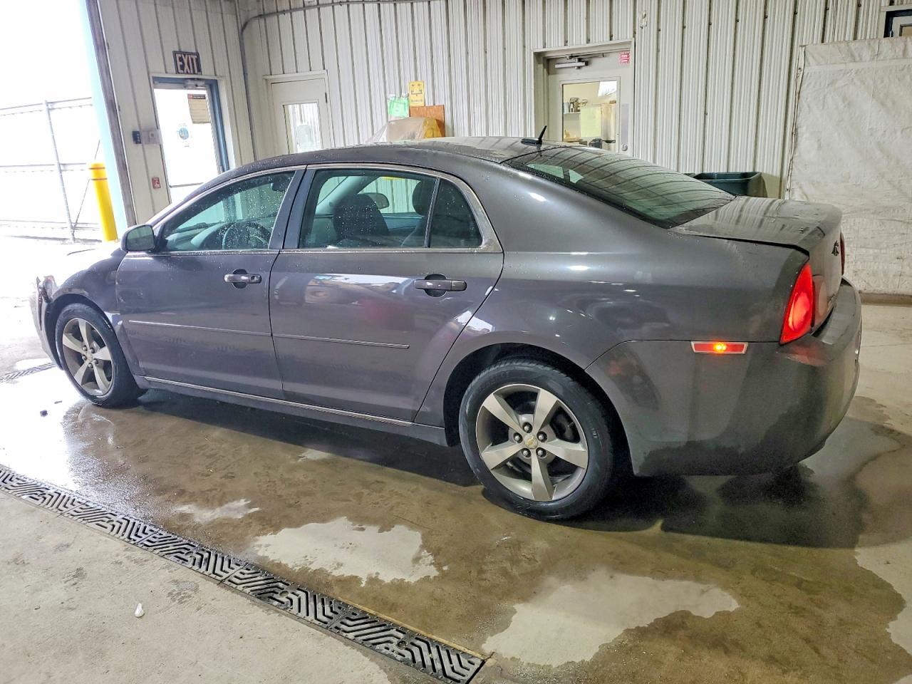 2011 CHEVROLET MALIBU 1LT photo 2
