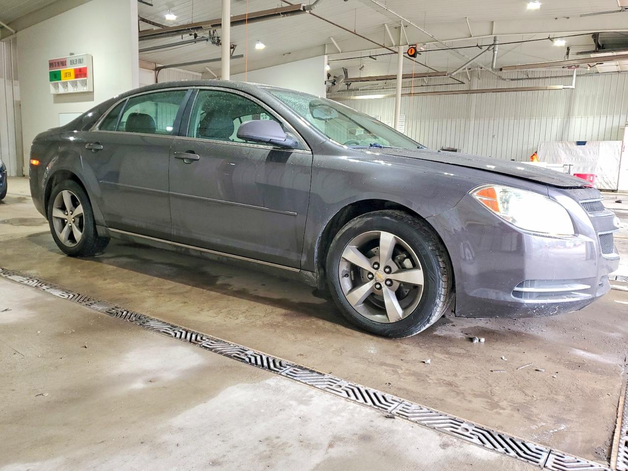 2011 CHEVROLET MALIBU 1LT photo 4