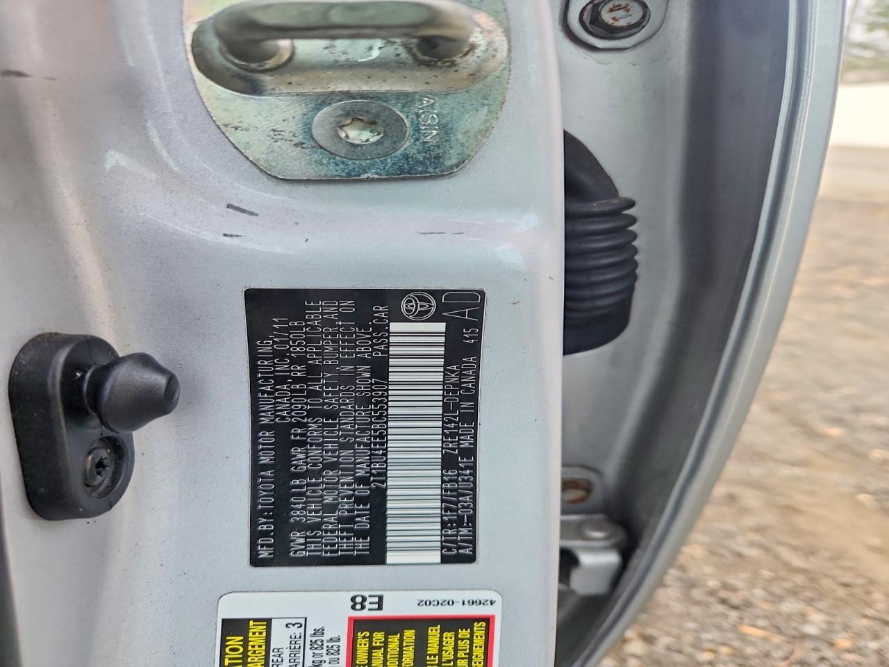 2011 TOYOTA COROLLA BASE photo 12