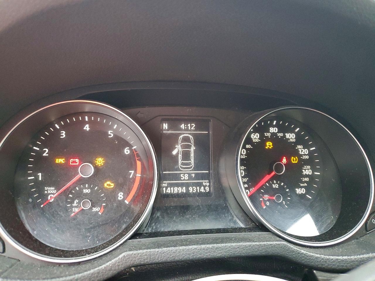 2017 VOLKSWAGEN PASSAT SE photo 9