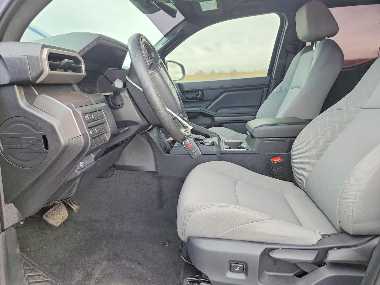 2025 TOYOTA TACOMA DOUBLE CAB photo 25