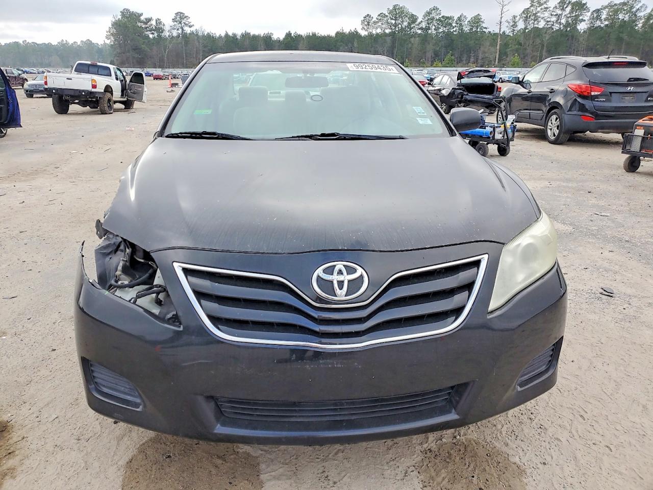 2011 TOYOTA CAMRY BASE photo 5