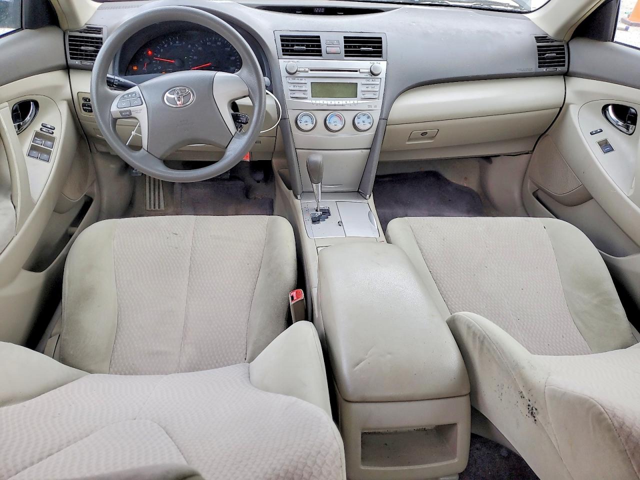 2011 TOYOTA CAMRY BASE photo 8