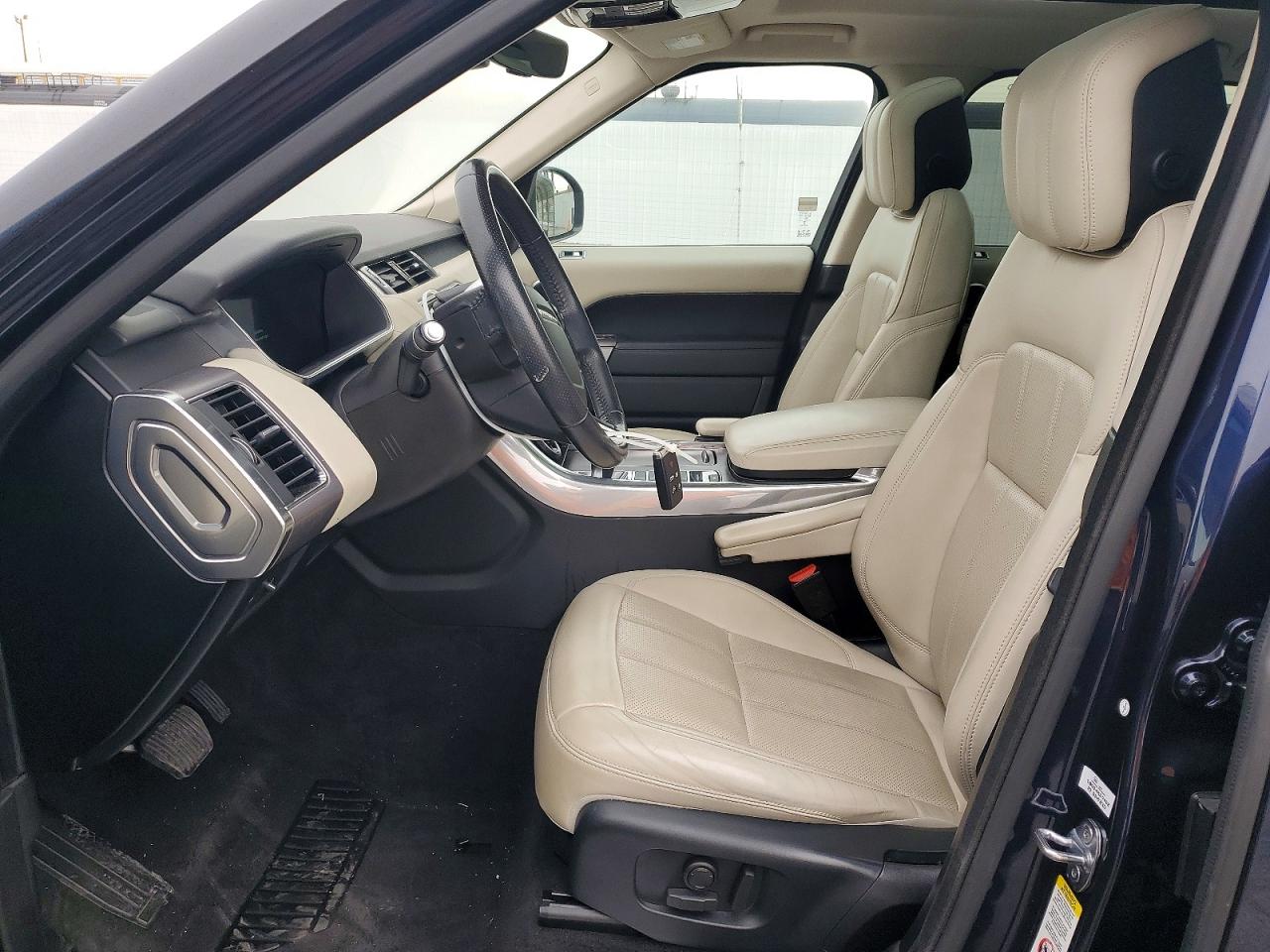 2019 LAND ROVER RANGE ROVER SPORT HSE photo 13