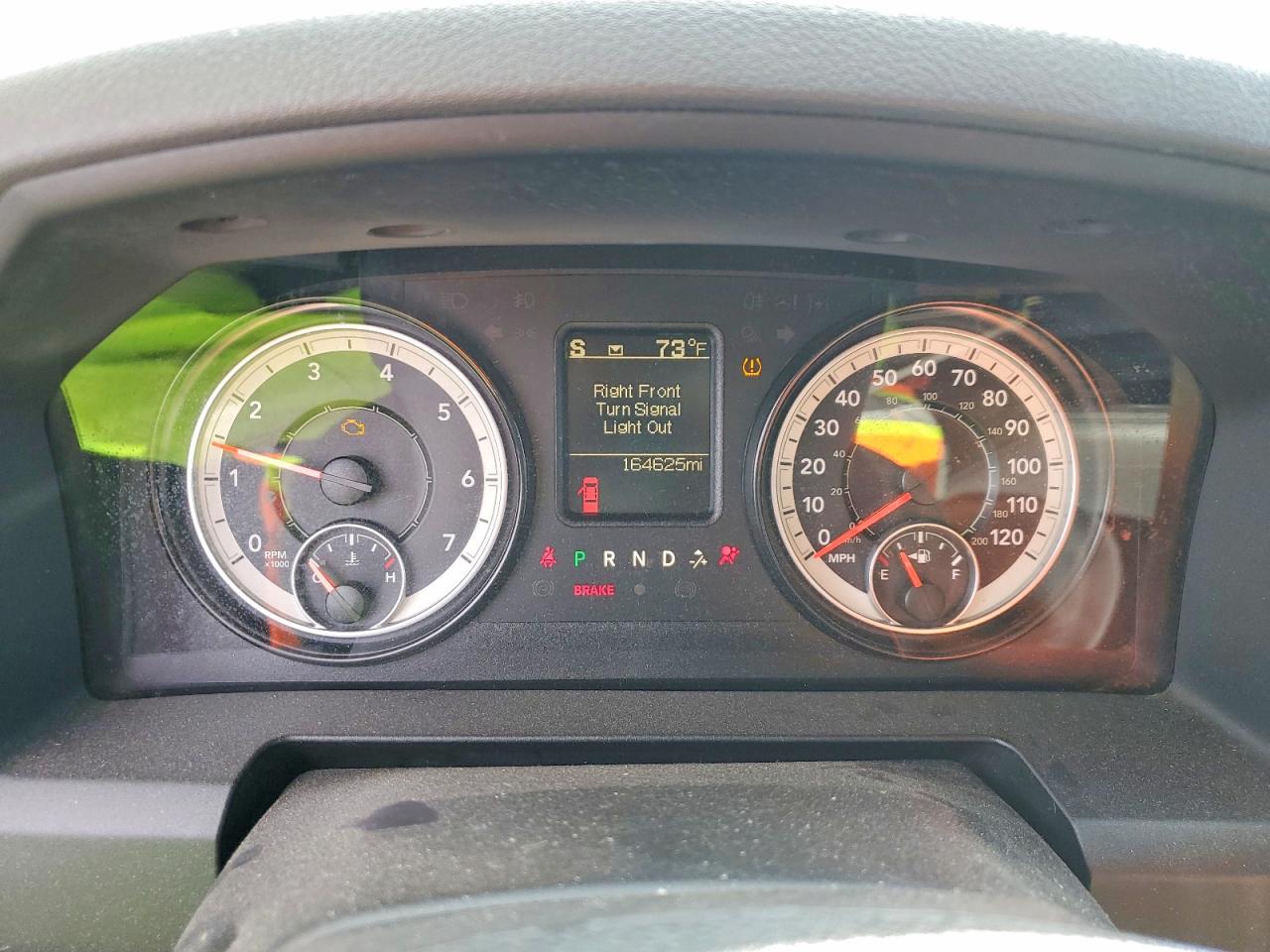 2016 RAM 1500 ST photo 9